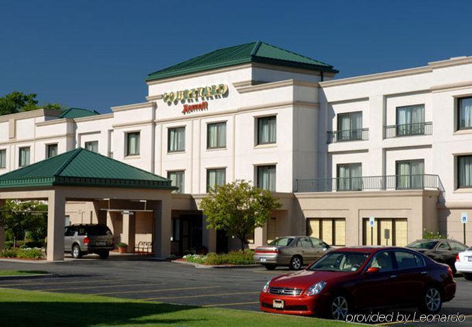 Hotel Courtyard Newburgh Stewart Airport Exterior foto
